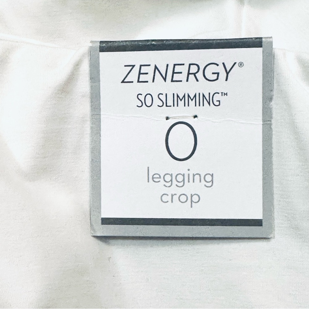 Chico’s 0 Zenergy Legging Crop Pants Optic White Stretch Dressy ☀️ - Picture 2 of 10